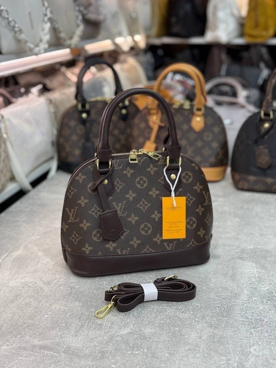 сумка женская louis vuitton,женская сумка louis vuitton alma bb коричневая,женская сумка louis vuitton alma,сумка louis vuitton,louis vuitton alma bb