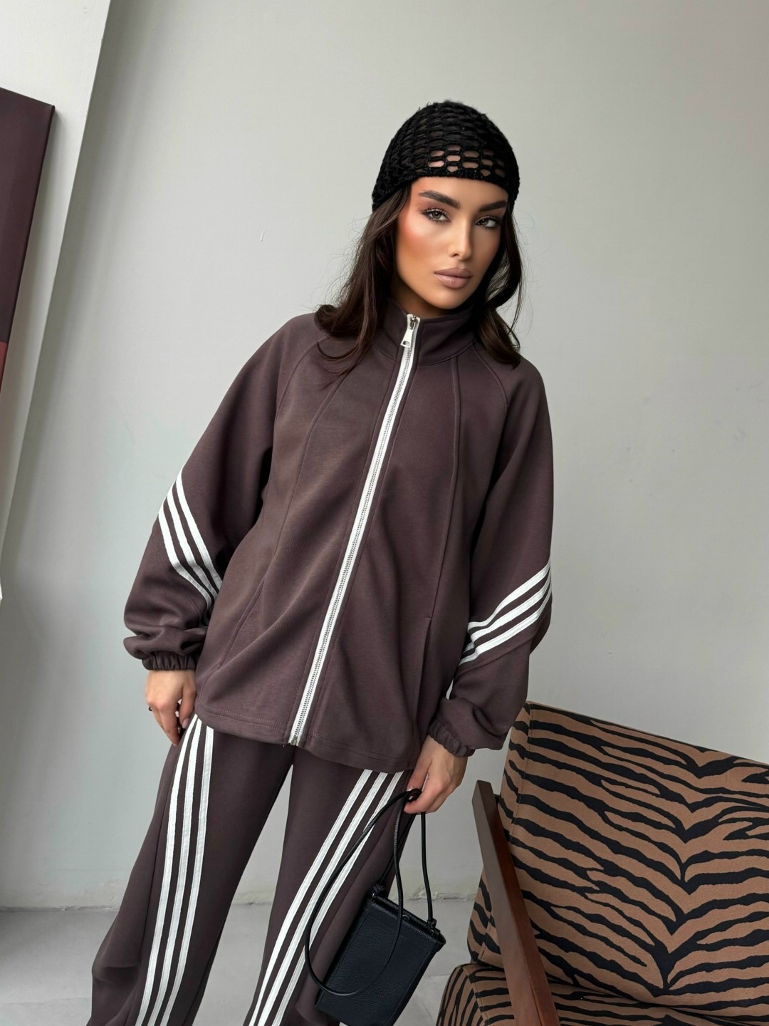 костюм спортивный женский,спортивный костюм,женский костюм,спортивный костюм на молнии с капюшоном oksana utova brand,стильный спортивный костюм