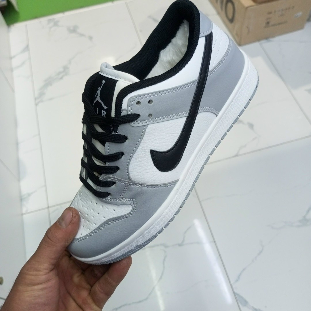 кроссовки,кроссовки женскиe,мужские кроссовки,зимние мужские кроссовки,спортивная