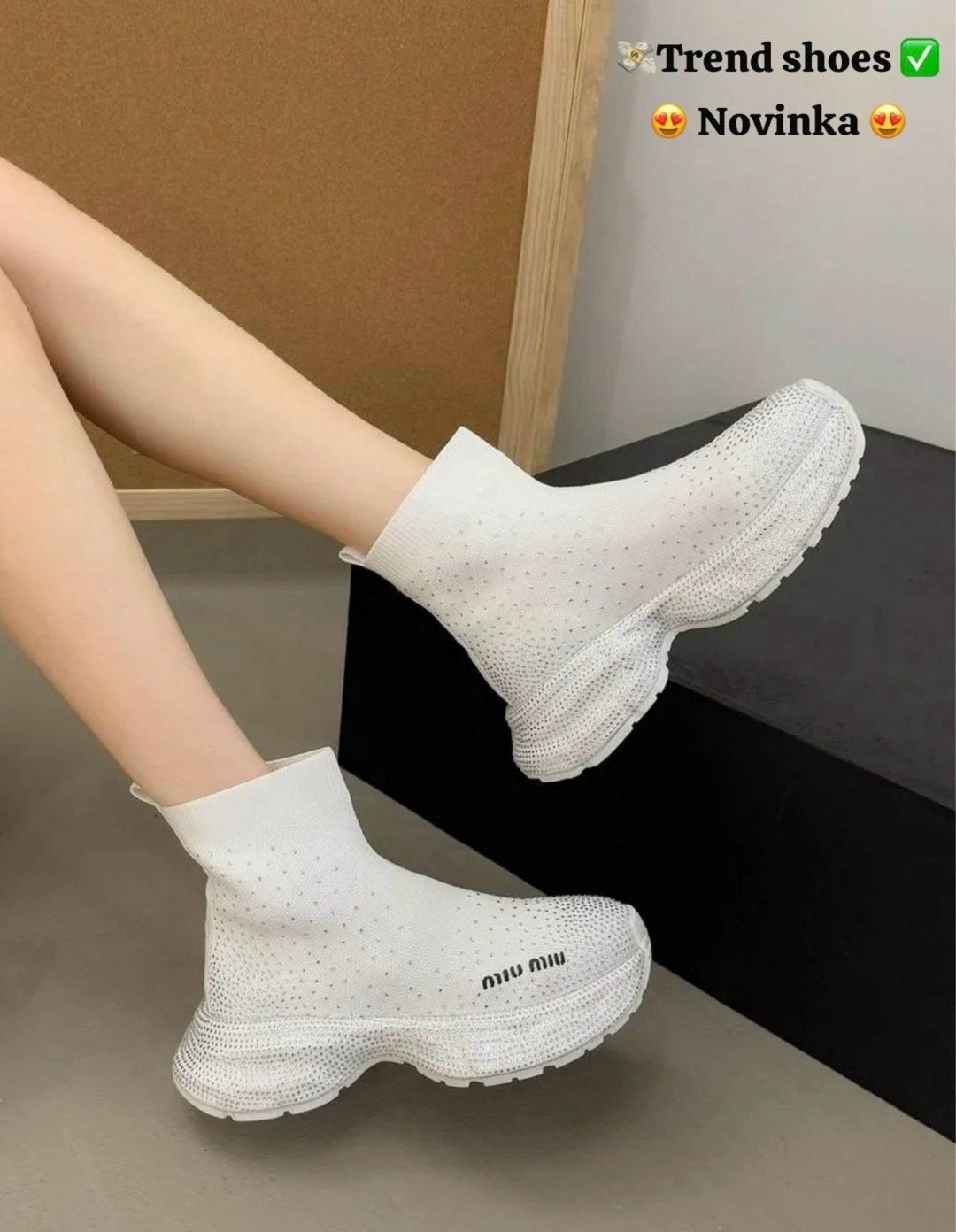 кроссовки-носки miu miu со стразами,кроссовки-носки со стразами elmirluxe цвет белый,кроссовки-носки со стразами balenciaga,кроссовки-носки со стразами elmiluxe 321567197, женская