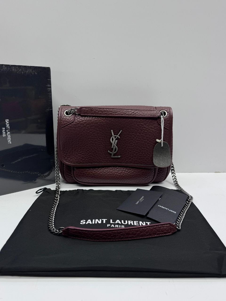 yves saint laurent сумка,женская сумка на yves saint laurent,сумка saint laurent,saint laurent сумка на плечо,сумка saint laurent ysl niki