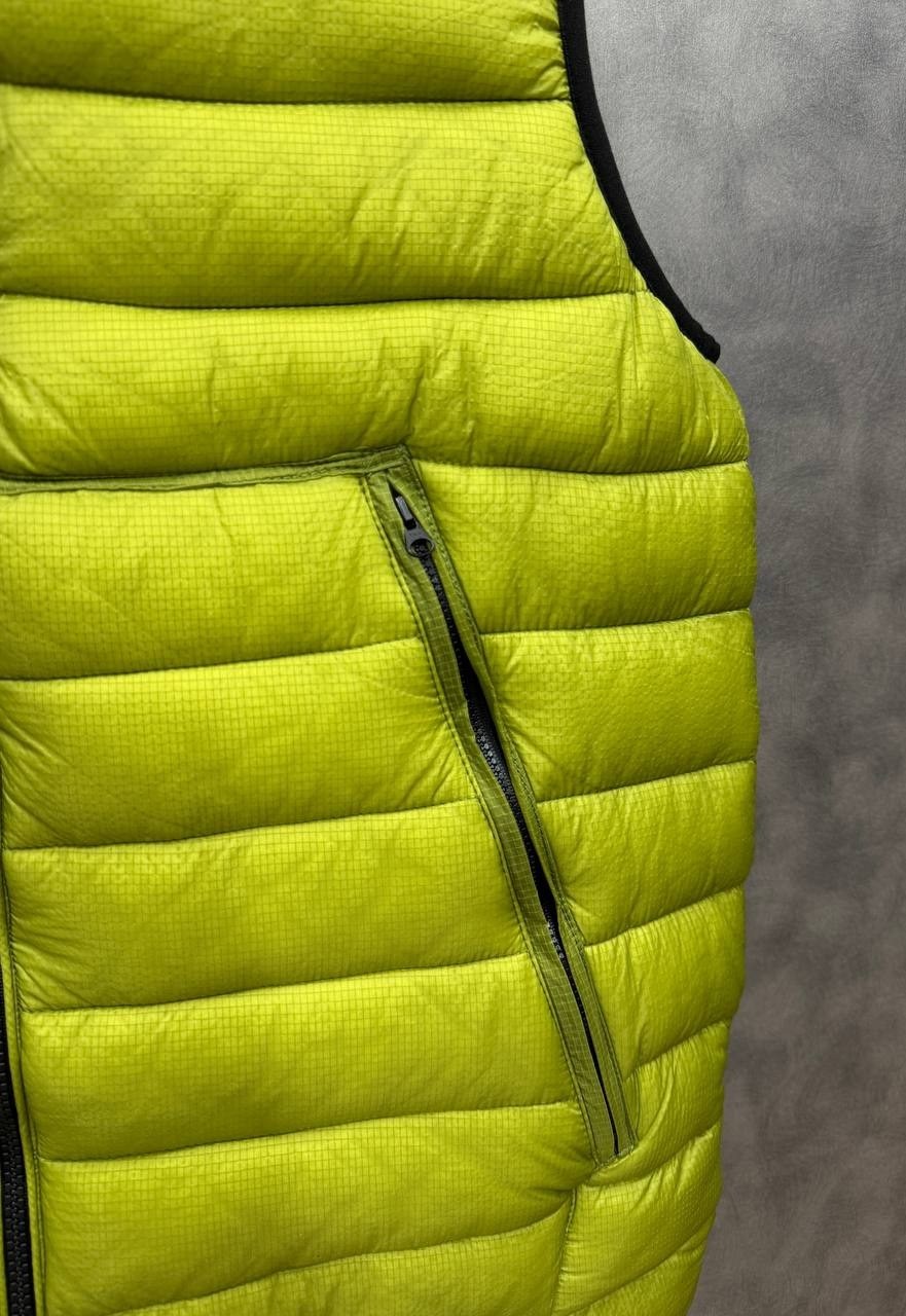 жилет с капюшоном,жилет,жилет мужской,жилетка