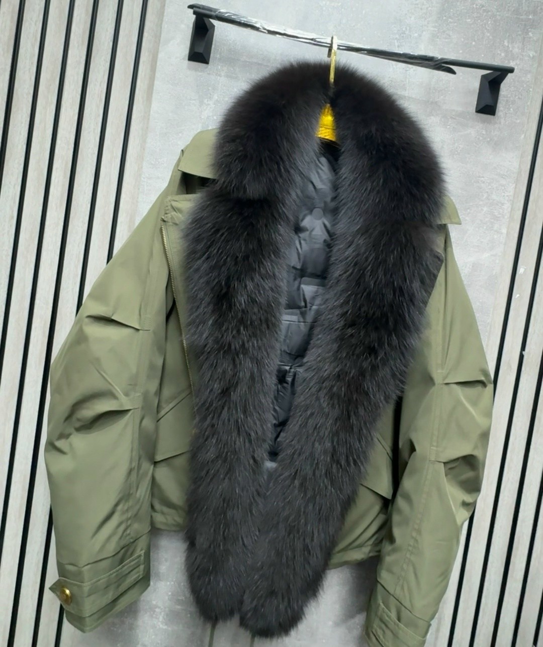 модные пуховики,зимние куртки,пуховики с мехом,пуховики с натуральным мехом,пуховик для женщин