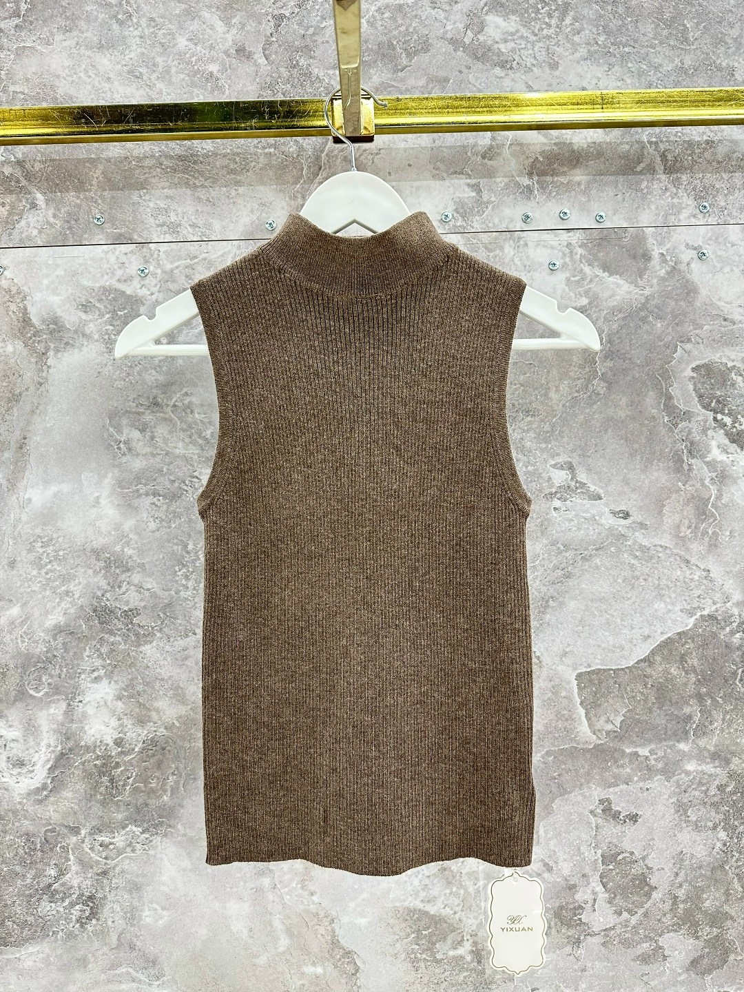 трикотажный жилет,вязаные жилеты,жилет,свитер жилет,жилет женский