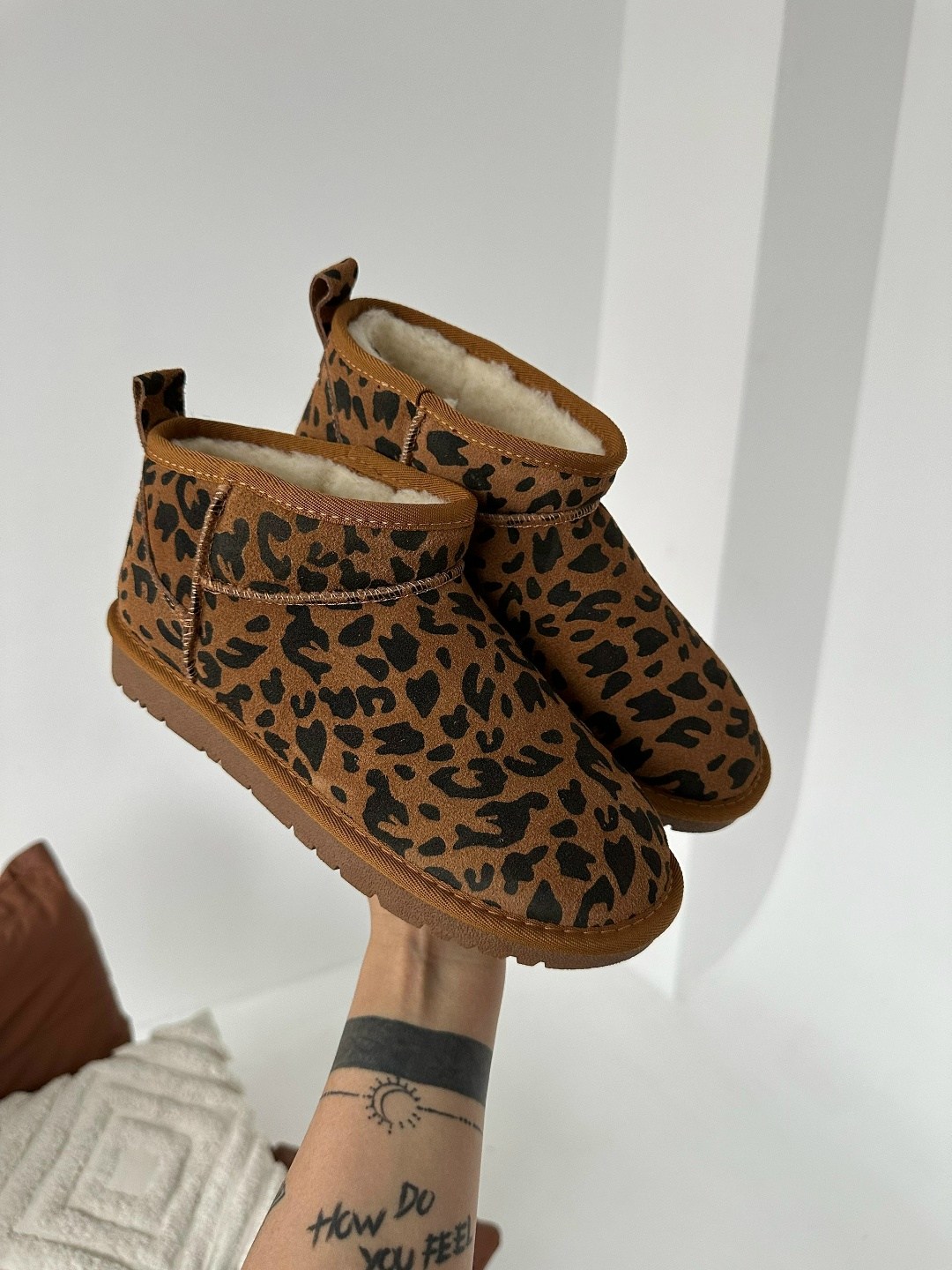 ,леопардовые угги,женские зимние угги с леопардовым принтом,ugg classic ultra mini,леопардовые ботинки