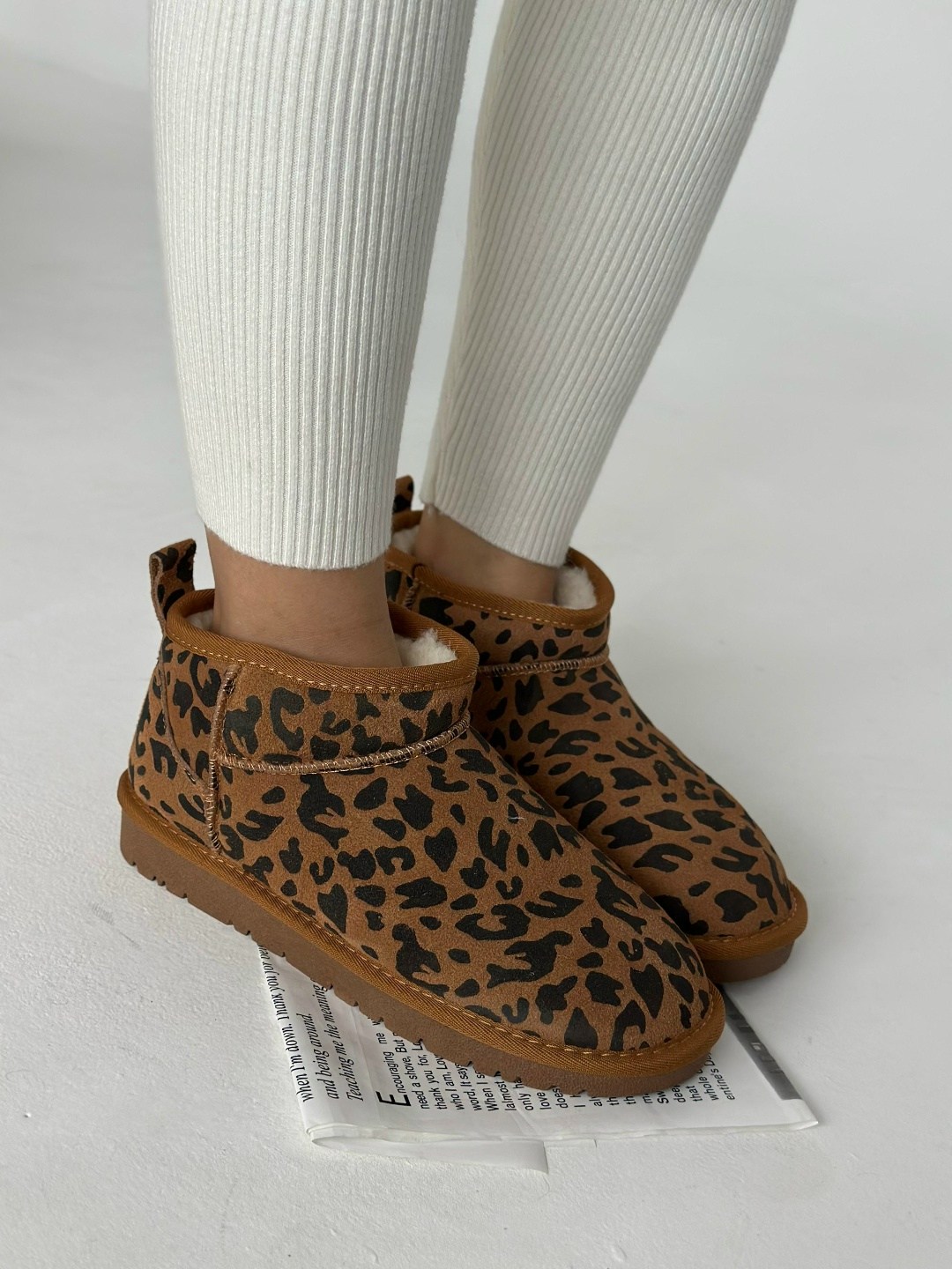 ,леопардовые угги,женские зимние угги с леопардовым принтом,ugg classic ultra mini,леопардовые ботинки