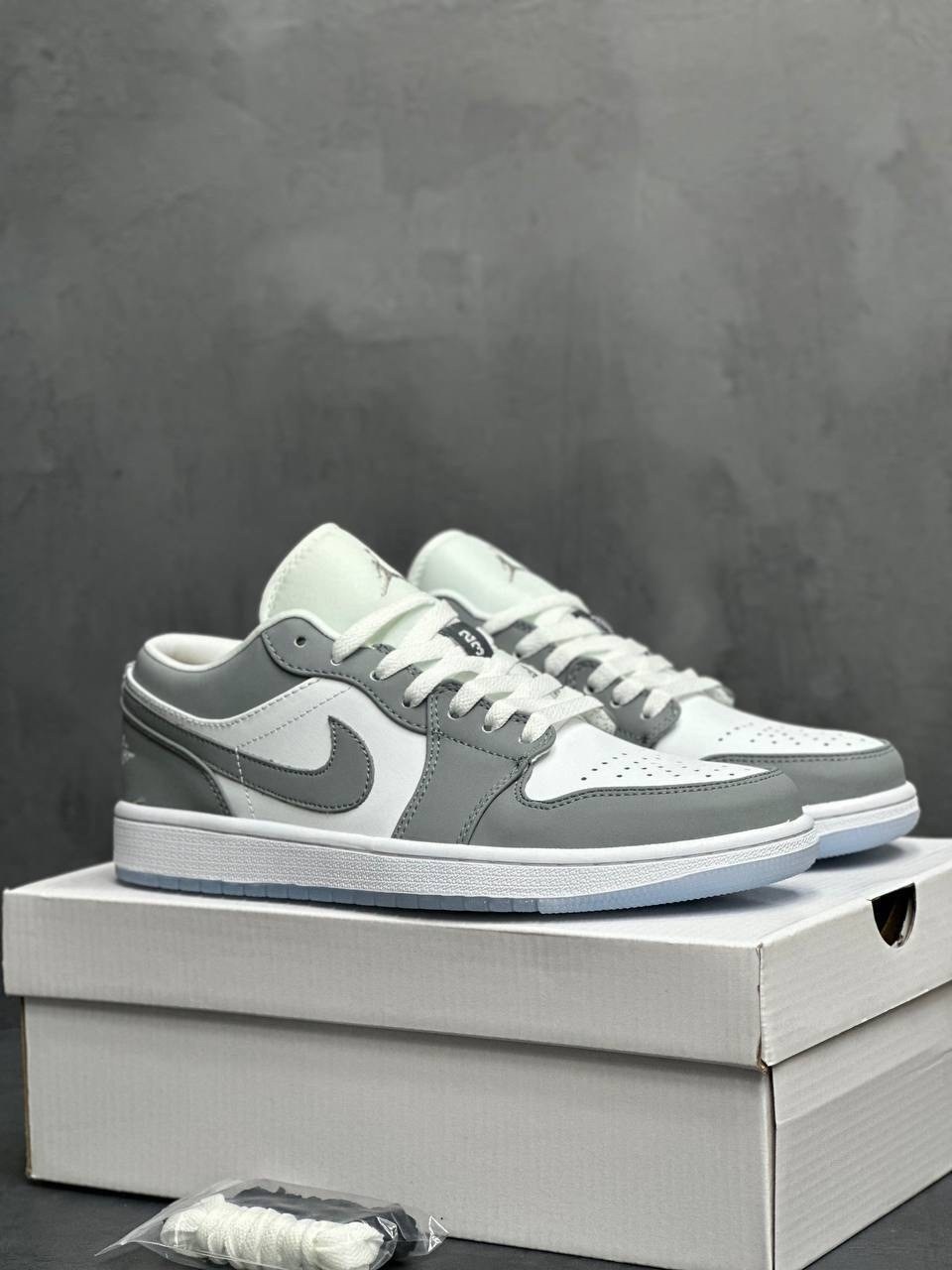 nike air jordan 1 low wolf grey,nike air jordan 1 low,кроссовки nike air jordan 1 low wolf grey,air jordan 1 low gs vintage grey,air jordan 1 low