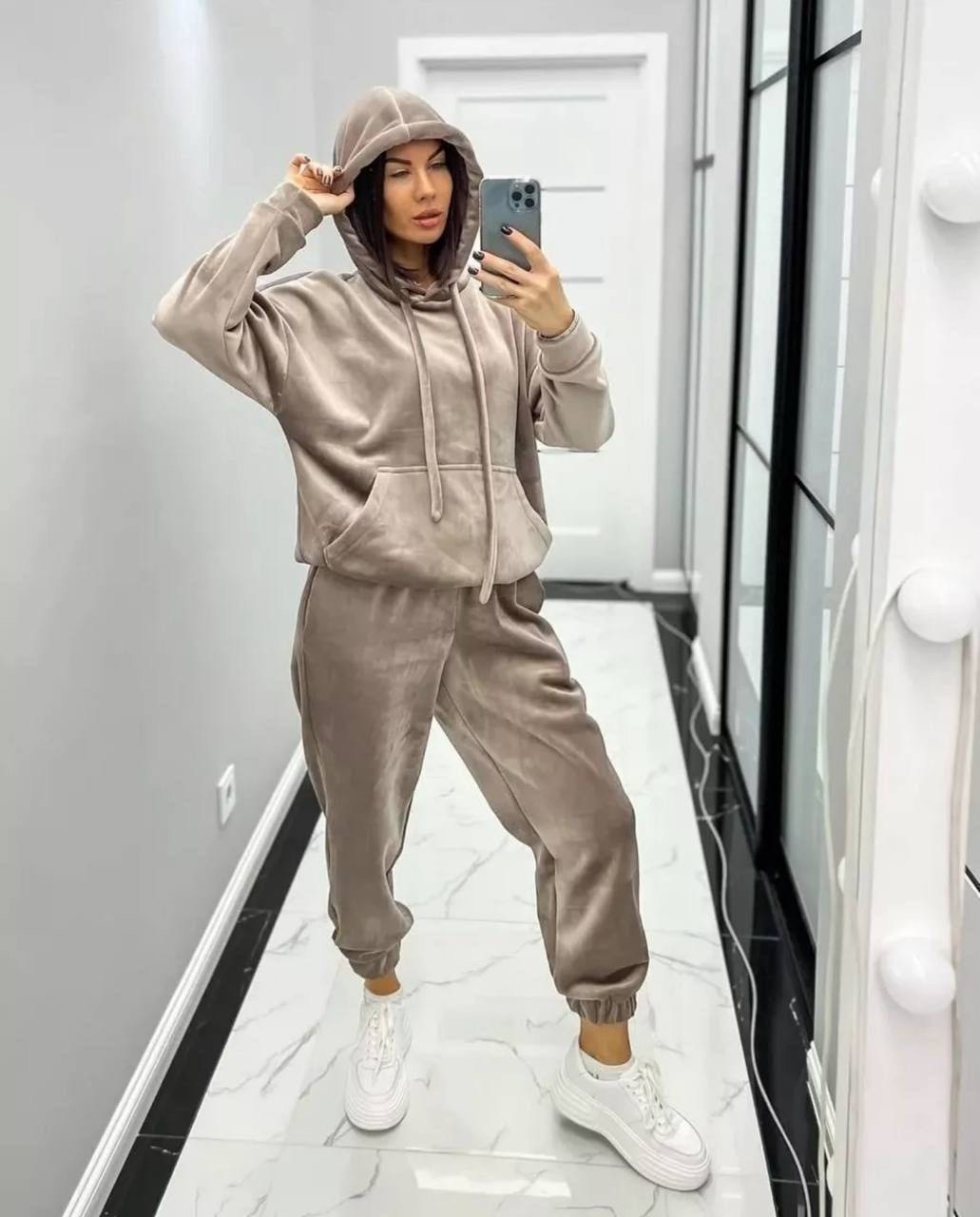 костюмы спортивные,спортивный костюм велюровый,костюм спортивный женский,велюровый спортивный костюм женски,велюровый костюм