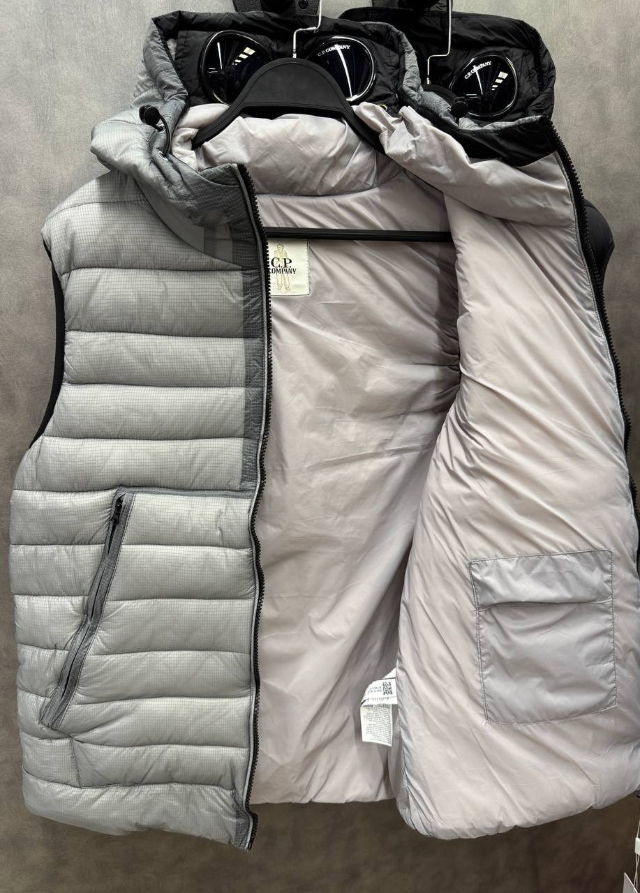 жилет с капюшоном мужской,жилет мужской,теплый жилет,жилет повседневный,жилет с капюшоном