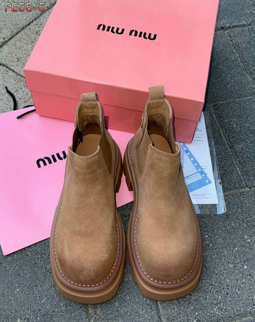 ,ботинки женские, женская,модели ботинок,ботинки miu miu