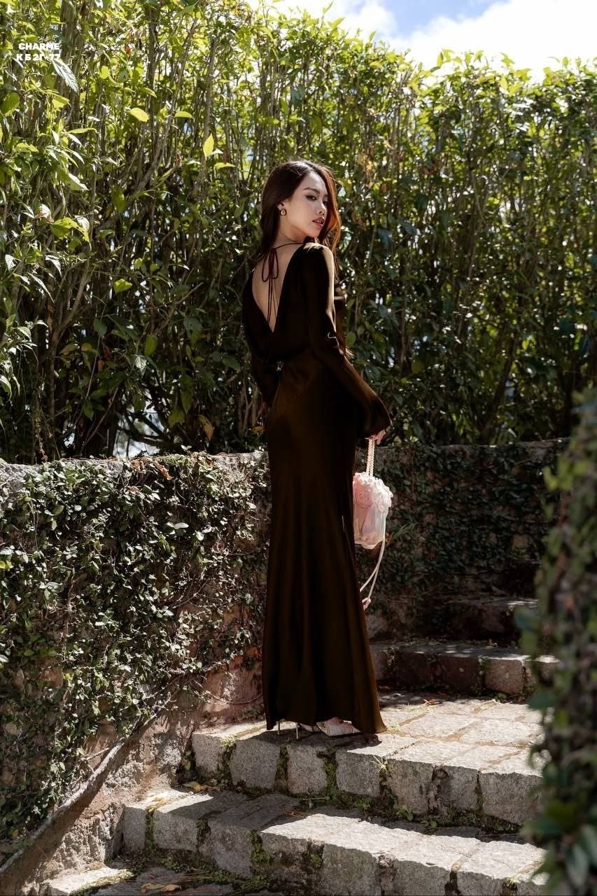 женское длинное платье,коричневое платье,длинное платье,платье длинное в пол,платье с длинными рукавами