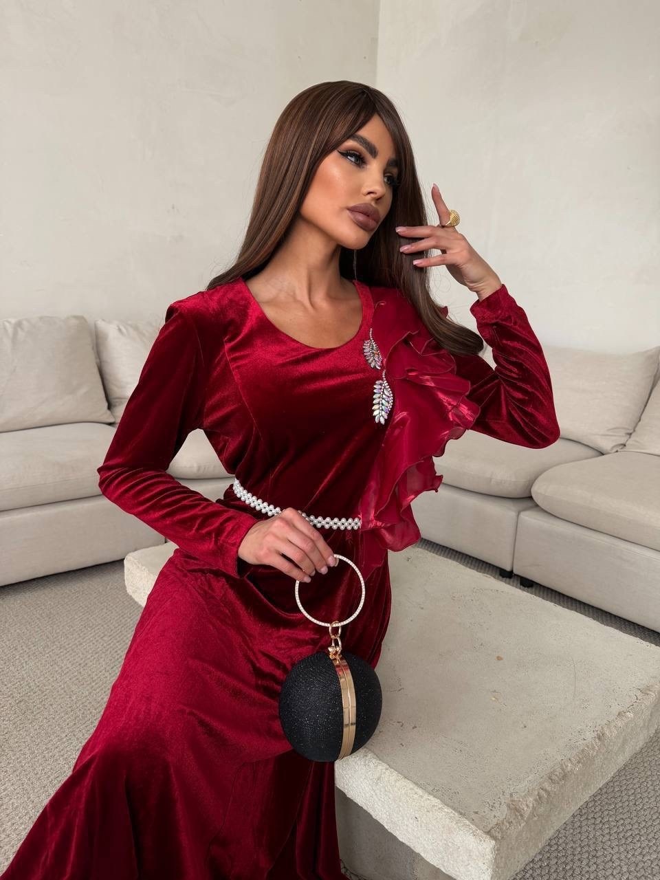 бархатное платье,красное бархатное платье,платье велюр,платье из бархата,велюровое платье