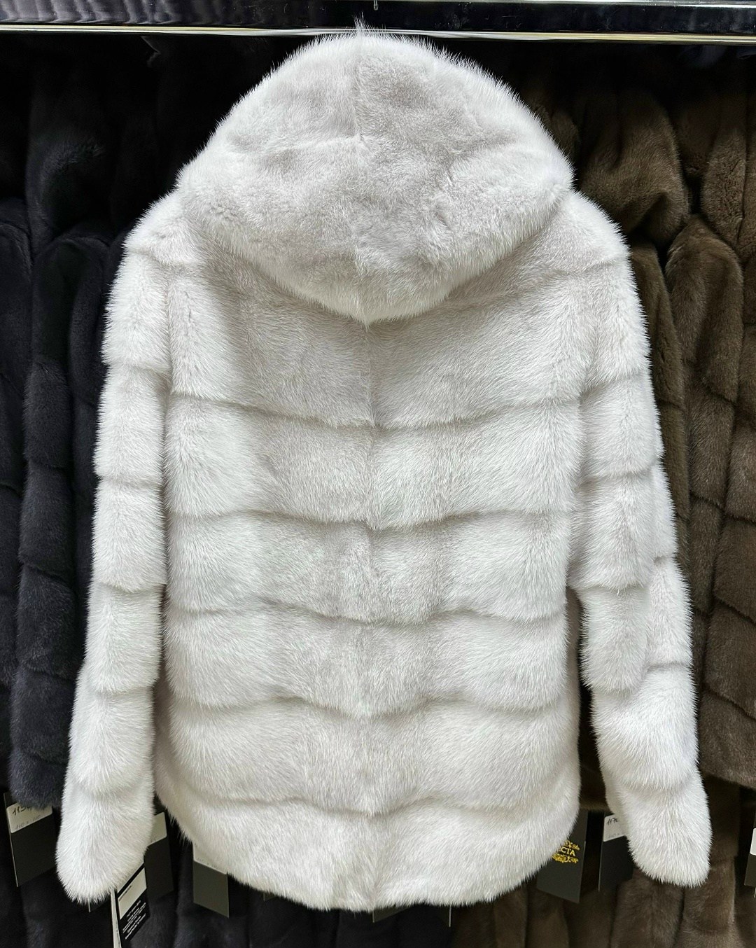норковая шуба,шуба норковая белая,шуба белая норка,норковая шуба с капюшоном,шуба норка