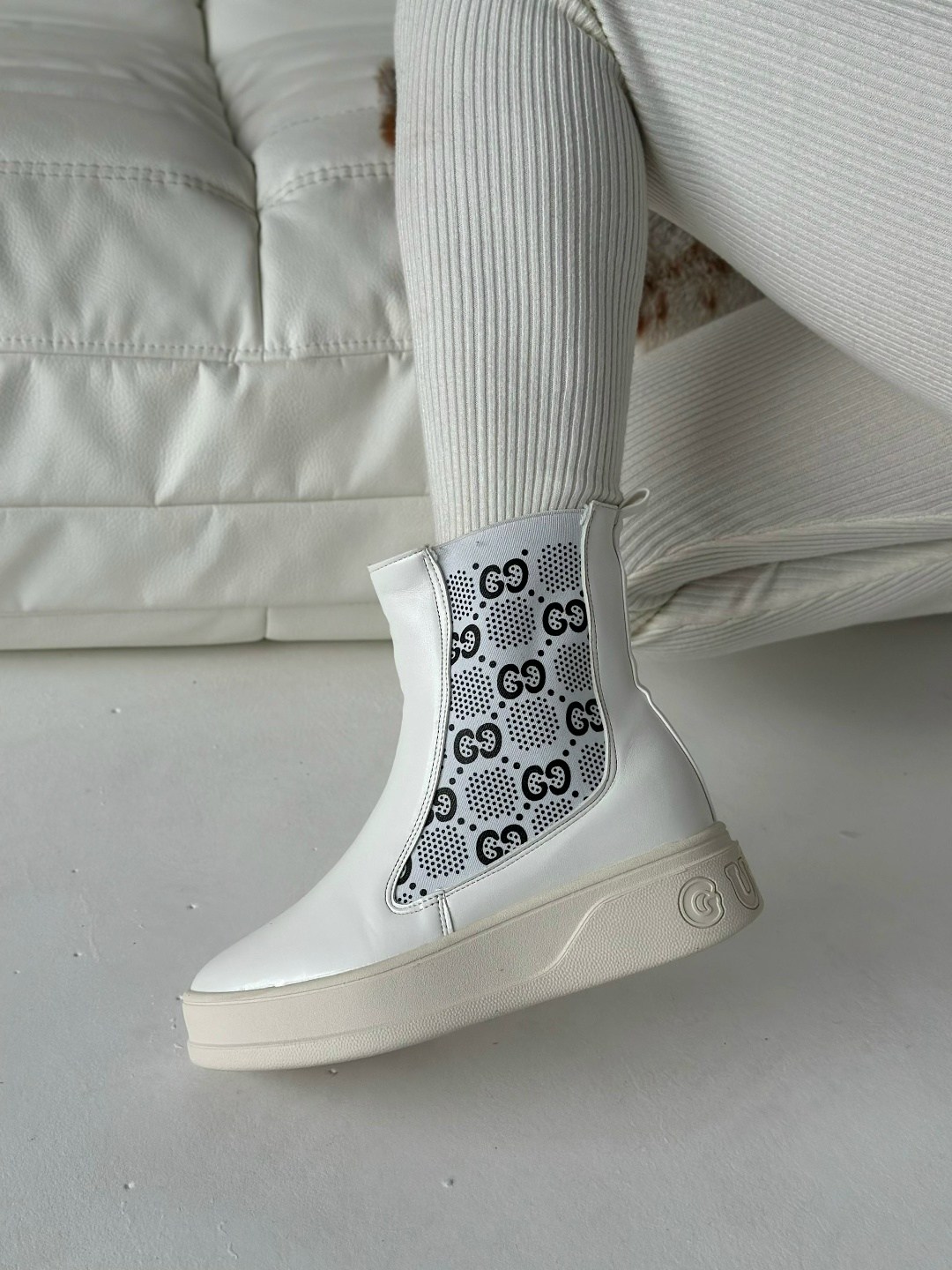 ,женские ботинки, женская,белые ботинки,ботинки модные