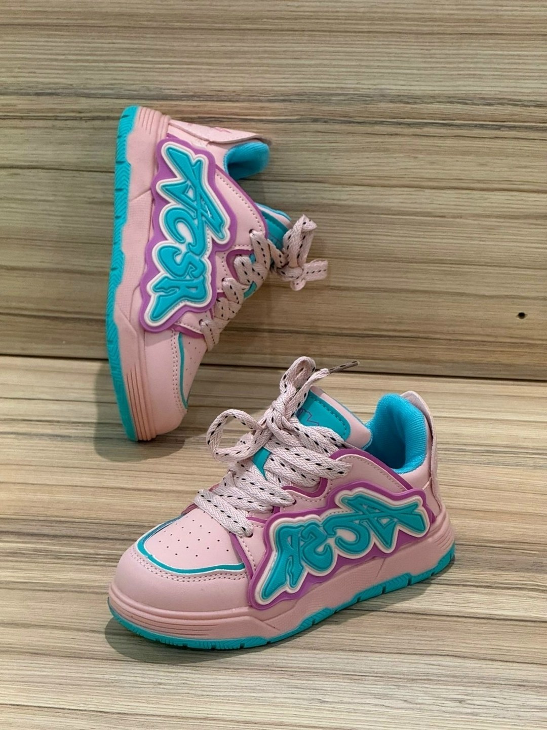 кроссовки,спортивная ,,женские кроссовки,повседневные кроссовки