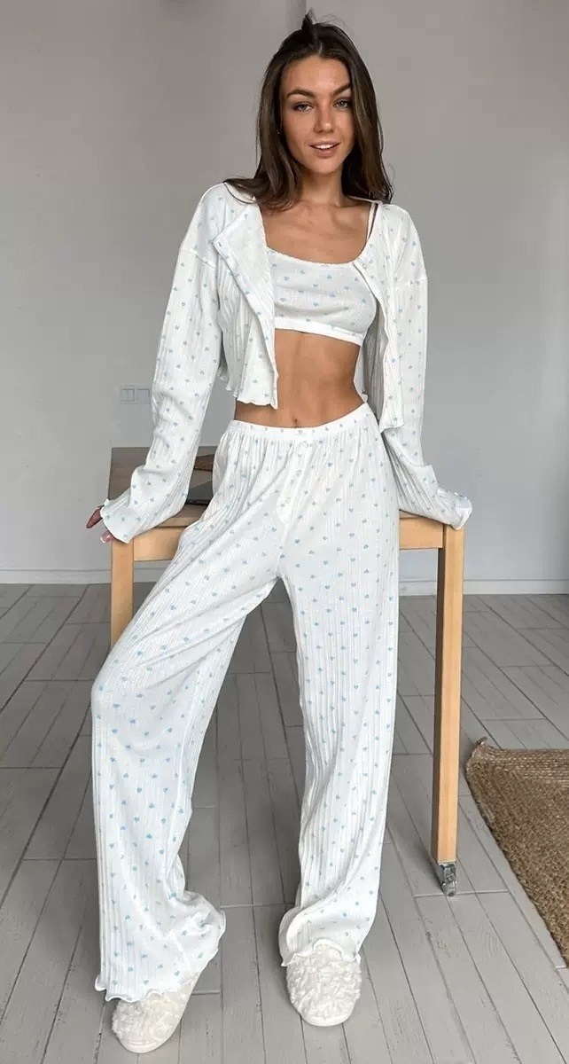 одежда для сна,пижама со штанами и укороченной кофтой,женские пижамы,пижама для женщин,пижамы