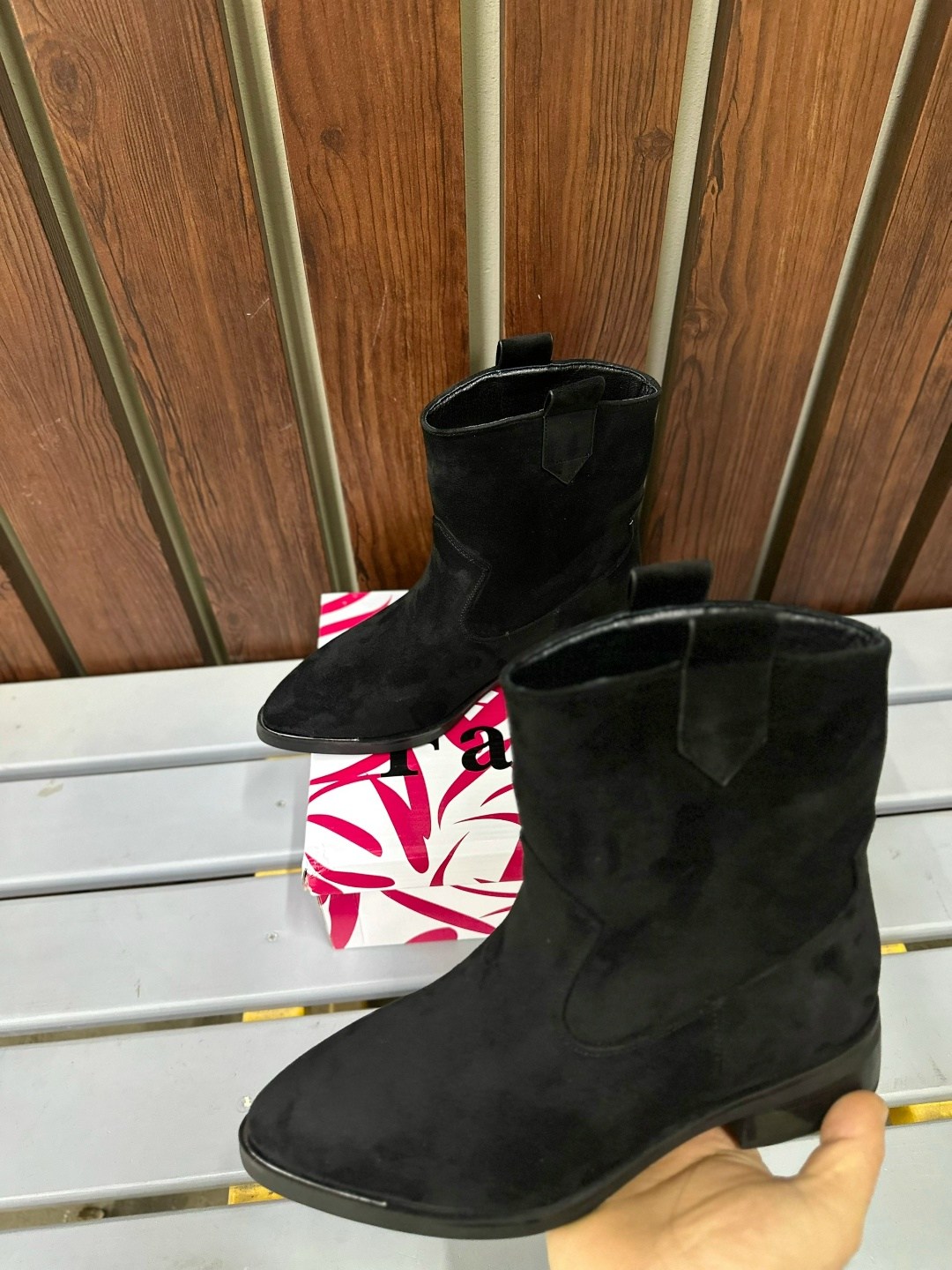 ,полусапоги,ботинки женские демисезонные казаки замшевые reversal,казаки женские,полусапоги женские