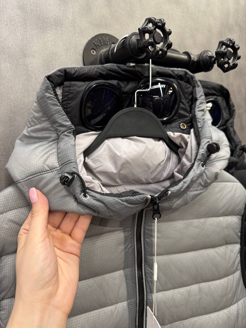 жилет с капюшоном мужской,жилет мужской,теплый жилет,жилет повседневный,жилет с капюшоном