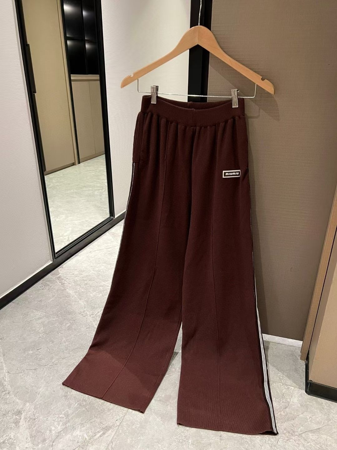 спортивный костюм женский,костюм спортивный,женский костюм,костюм спортивный miu miu,брюки комплект