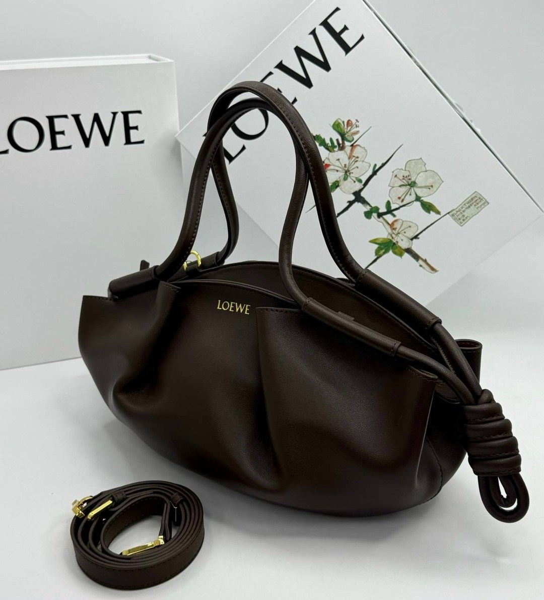 сумка loewe 33-15 см натуральная замша,сумка loewe 33-15 см натуральная кожа реплика,сумка loewe 30-20 см натуральная кожа,женская сумка loewe,сумка из воловьей кожи loewe 34см*18см