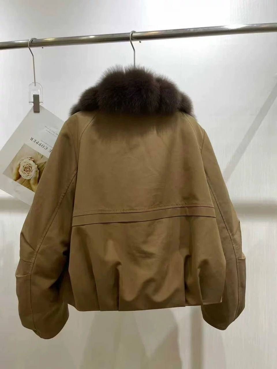 короткая куртка-пуховик из натурального лисьего меха,зимние женские куртки из лисьего меха,женский пуховик с большим воротником из искусственного лисьего меха,женский пуховик на белом утином пуху с бо