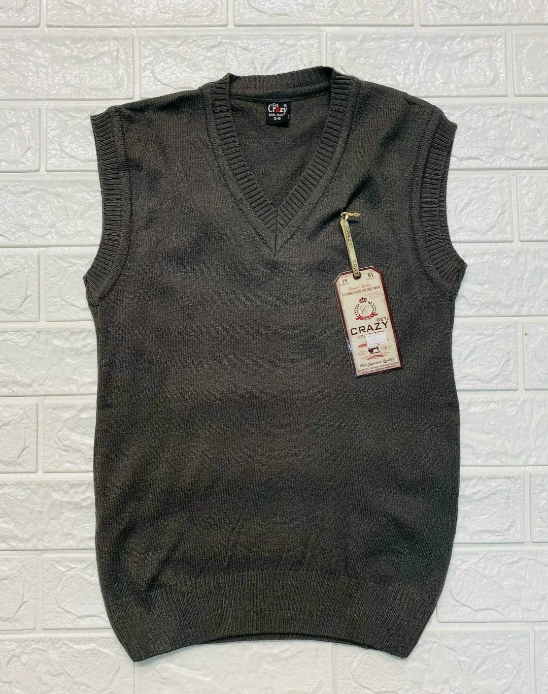 трикотажный жилет школьный для мальчика,жилетка трикотажная для мальчика,жилет школьный трикотажный,жилет школьный для мальчика трикотажный серый,школьная серая вязаная жилетка для мальчика