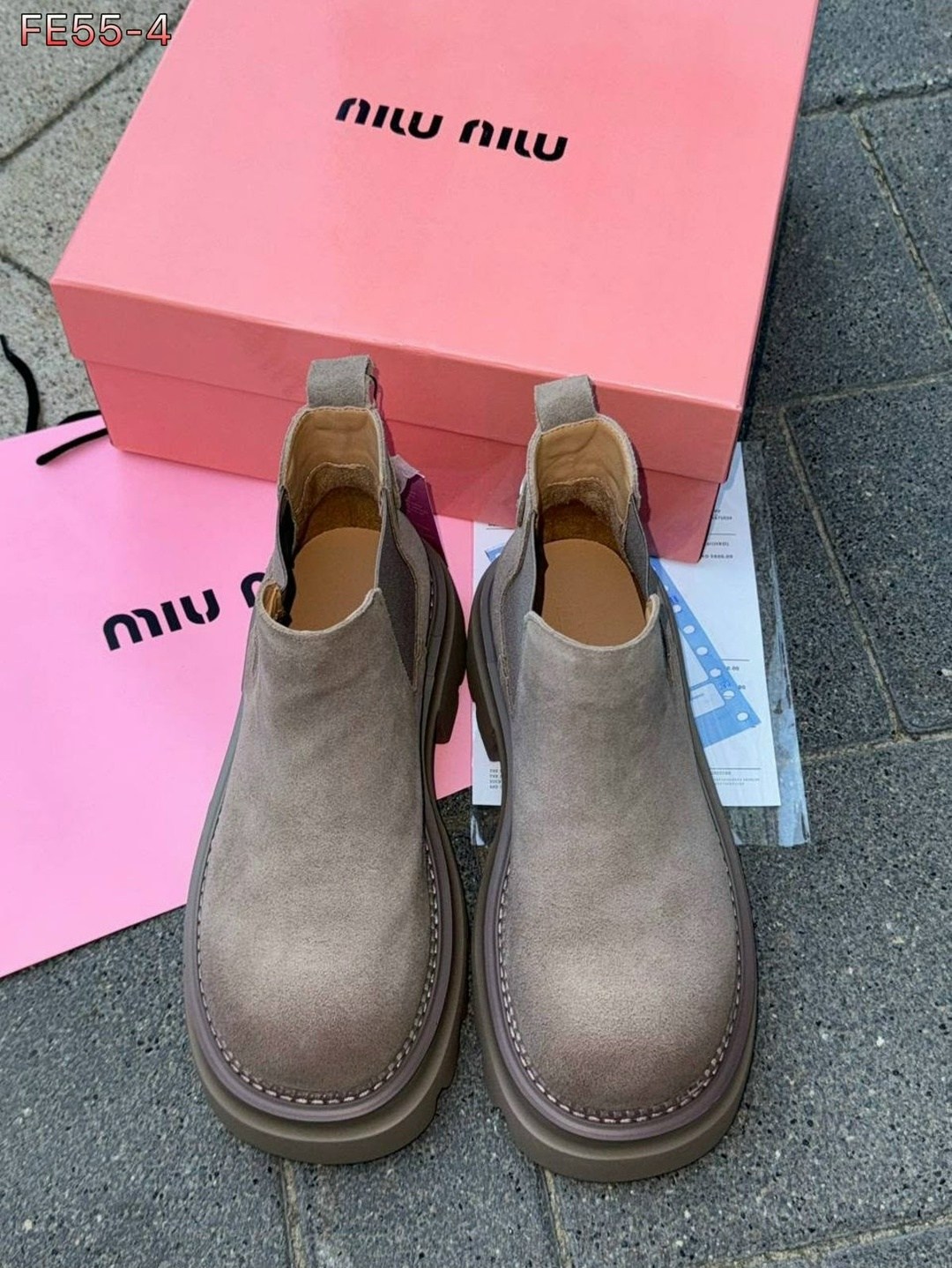 ,ботинки женские, женская,модели ботинок,ботинки miu miu