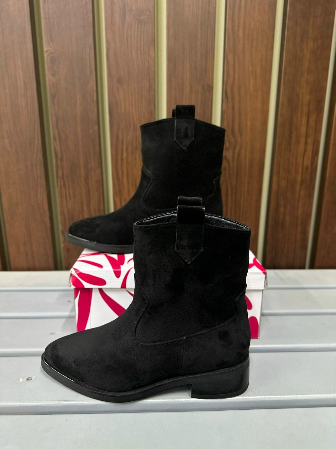 ,полусапоги,ботинки женские демисезонные казаки замшевые reversal,казаки женские,полусапоги женские