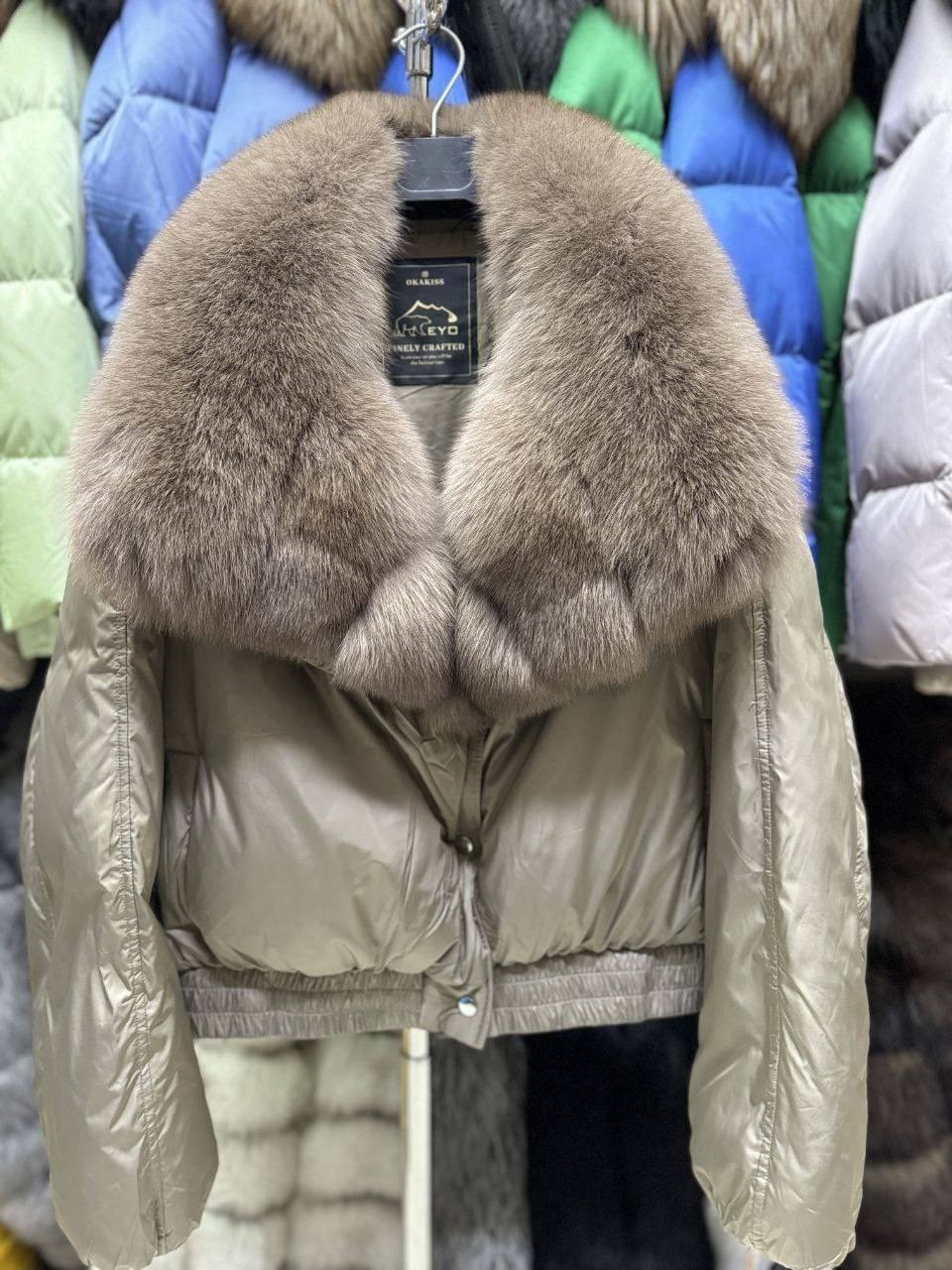 куртка-бомбер с натуральным мехом песца,куртка с натуральным мехом,пуховик с натуральным мехом,курткабомбер с натуральным мехом песца,куртка женская