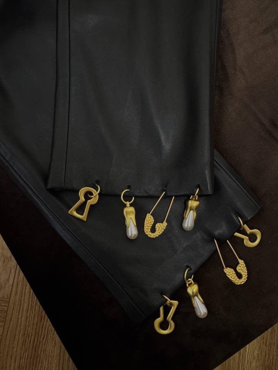 кожаные штаны,брюки кожаные,женские кожаные брюки,брюки из эко кожи,штаны из экокожи