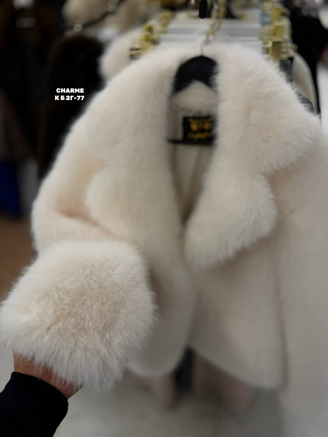 шуба короткая,женская шуба,шуба из искусственного меха,женская куртка из искусственного меха,шуба