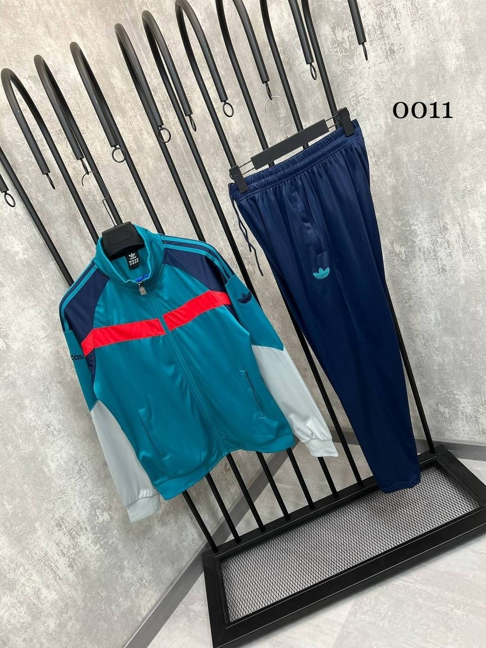 спортивный костюм адидас,мужской спортивный костюм adidas в стиле 90-х,костюм adidas 90 х,спортивный костюм adidas,спортивные костюмы 90 х