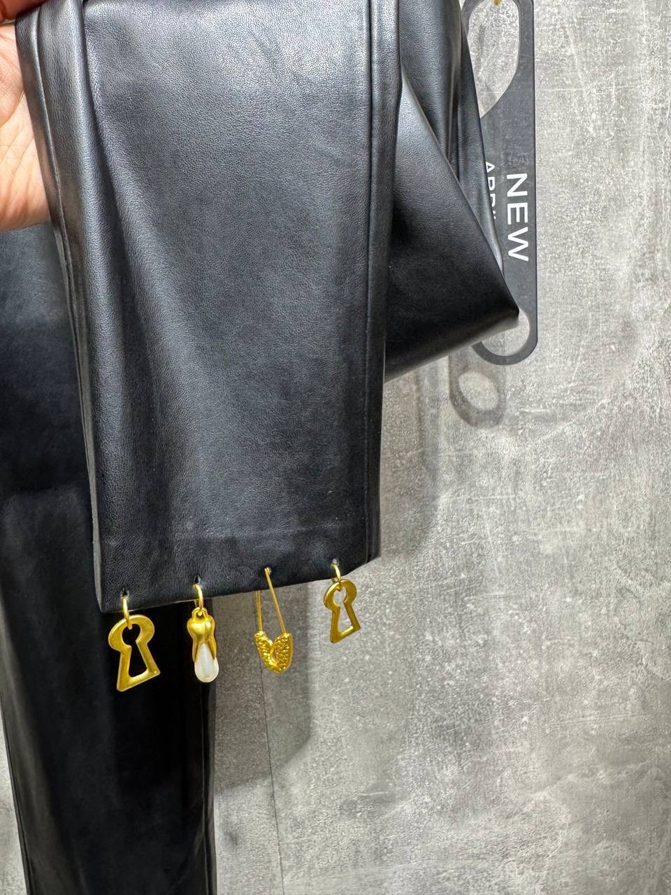 кожаные штаны,брюки кожаные,женские кожаные брюки,брюки из эко кожи,штаны из экокожи