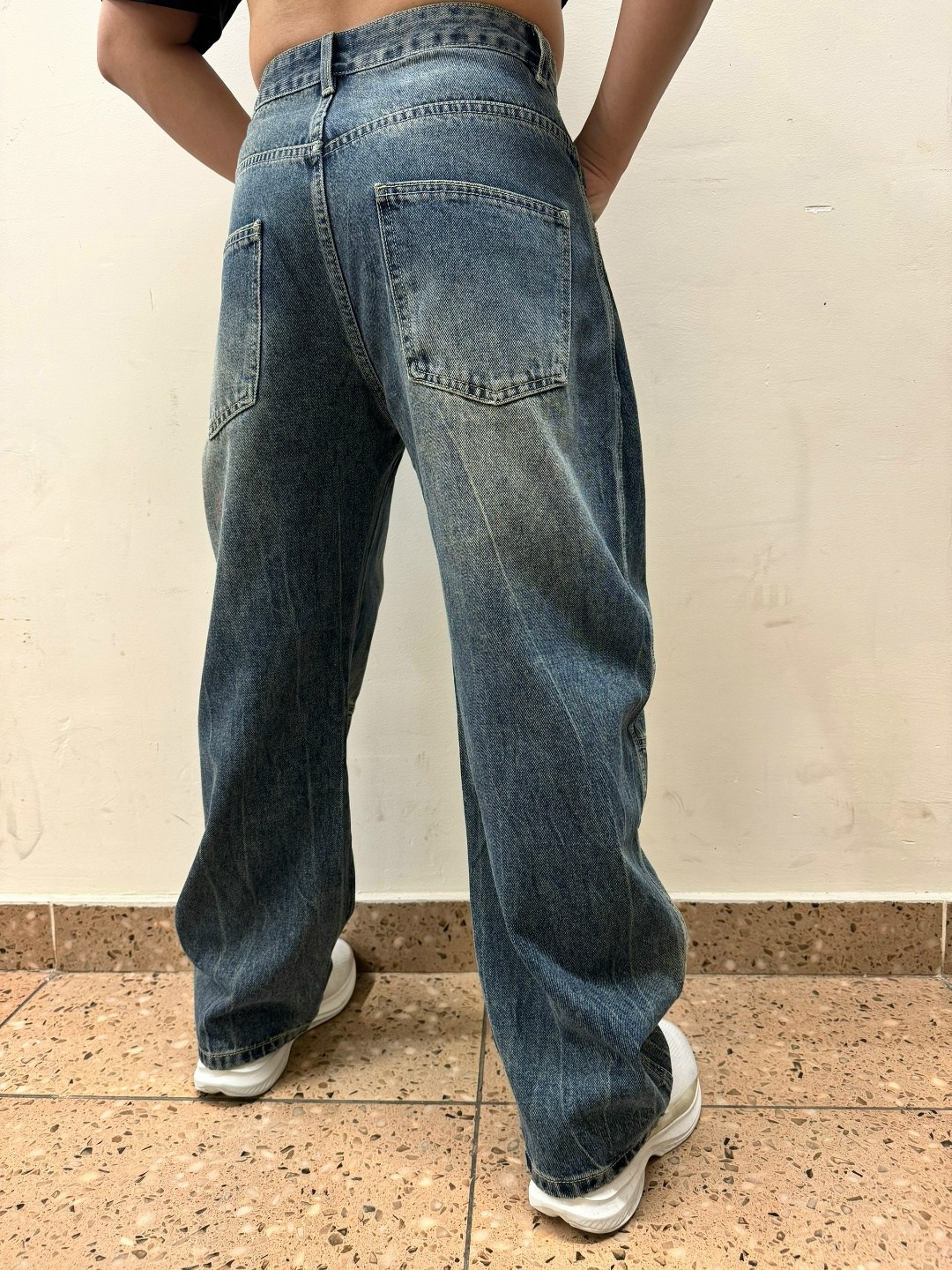 широкие джинсы,широкие джинсы багги,широкие мужские джинсы,джинсы для мужчин,мужские джинсы