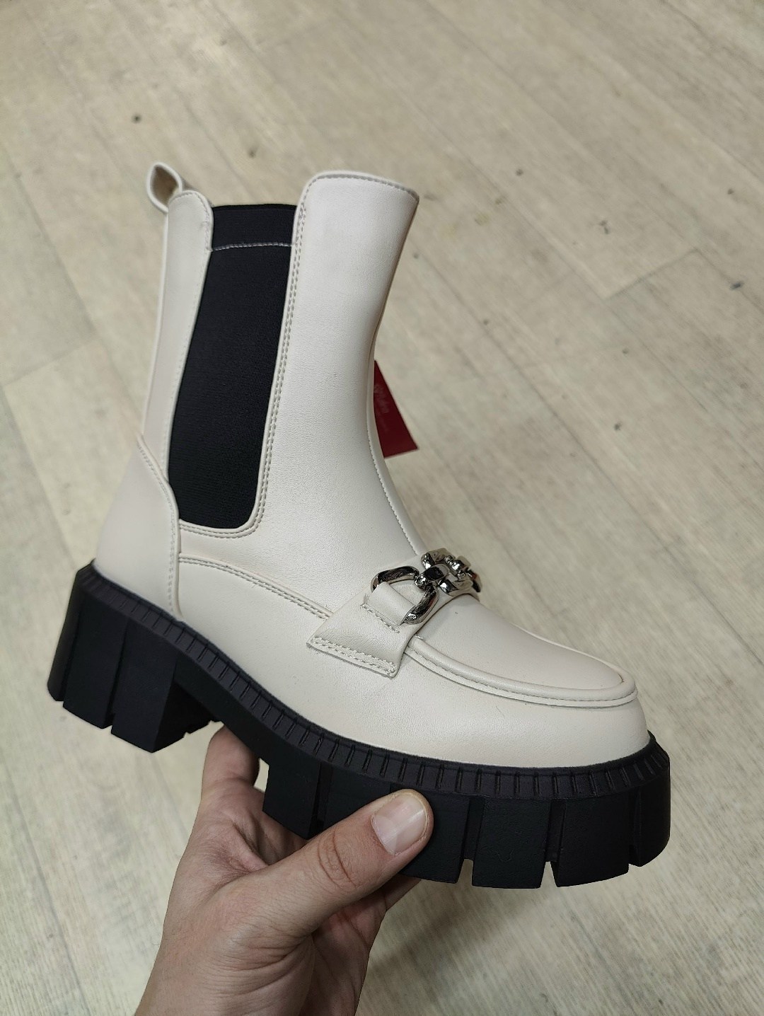 ,сапоги модные,женская ,женские сапоги,ботинки женские