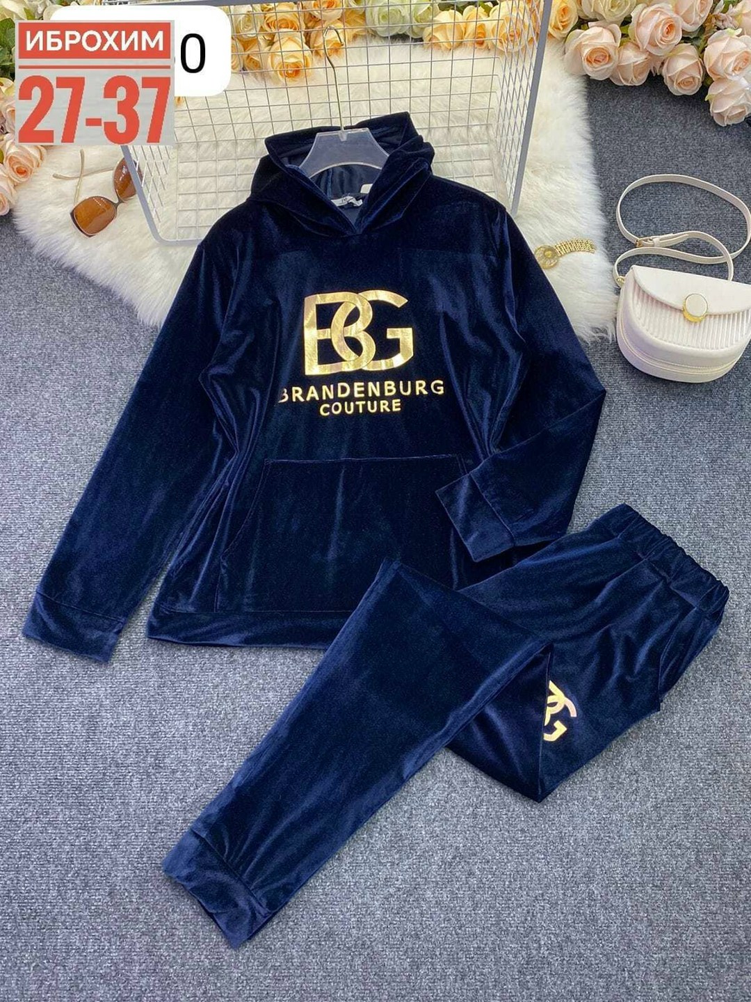 костюмы спортивные велюровые,велюровый спортивный костюм женски,костюм велюровый,костюм женский велюровый,велюровые костюмы для полных женщин