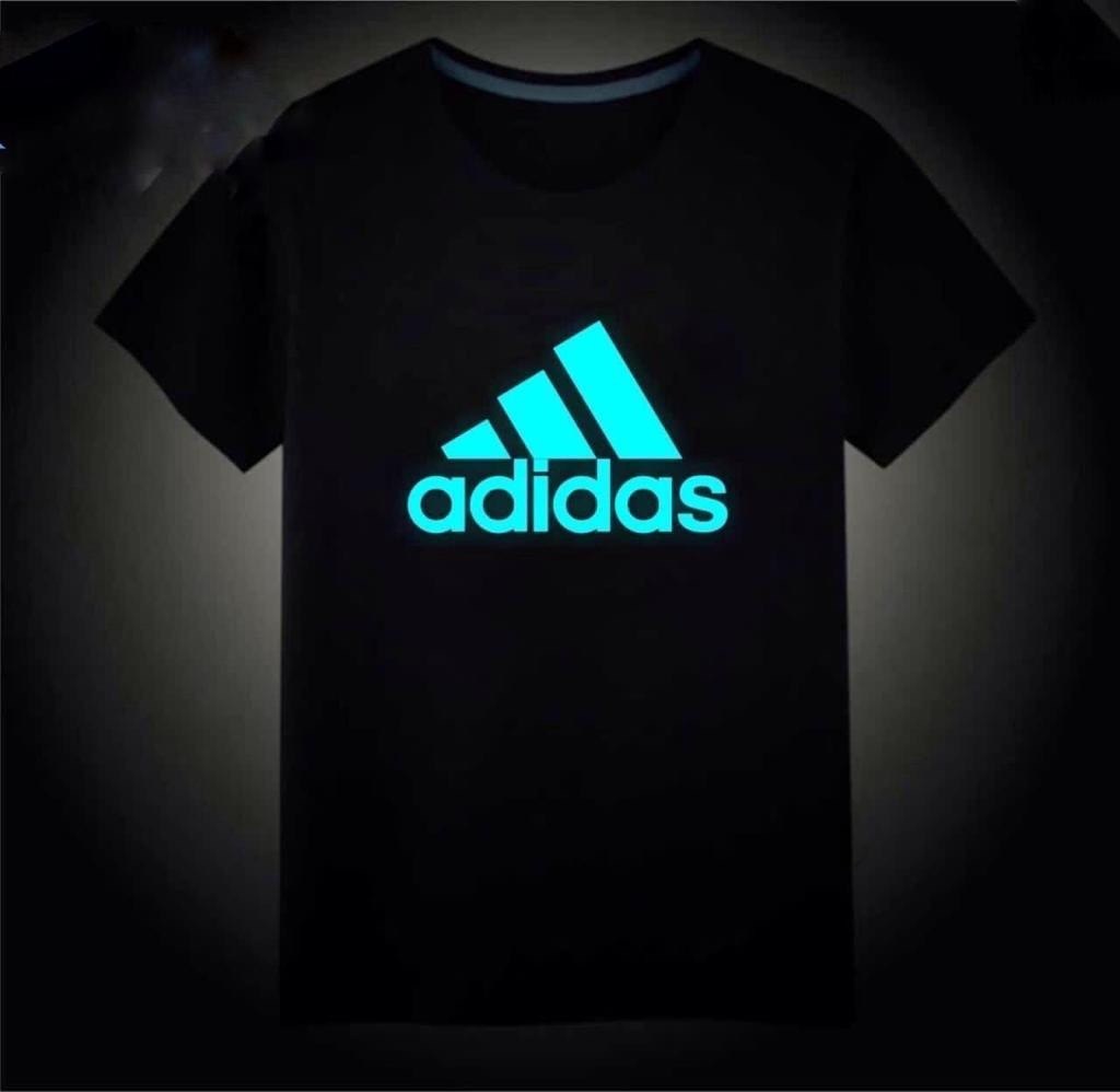 светящаяся футболка,футболка детская светящаяся,футболка со светящимся принтом,светящиеся футболка,футболка