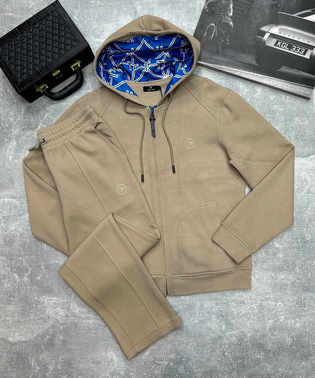 мужские спортивные костюмы,спортивные костюм,спортивные костюмы ,спортивный костюм brunello cucinelli,спортивные костюмы на флисе