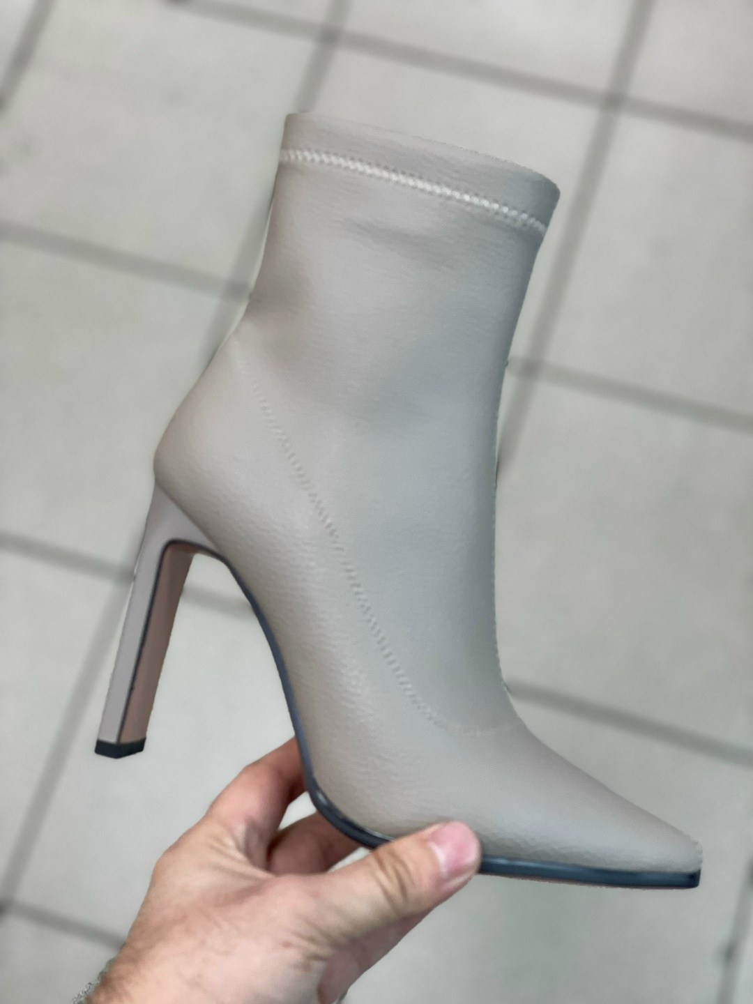 женские ботильоны,белые ботильоны,,ботильоны,полусапожки на каблуке