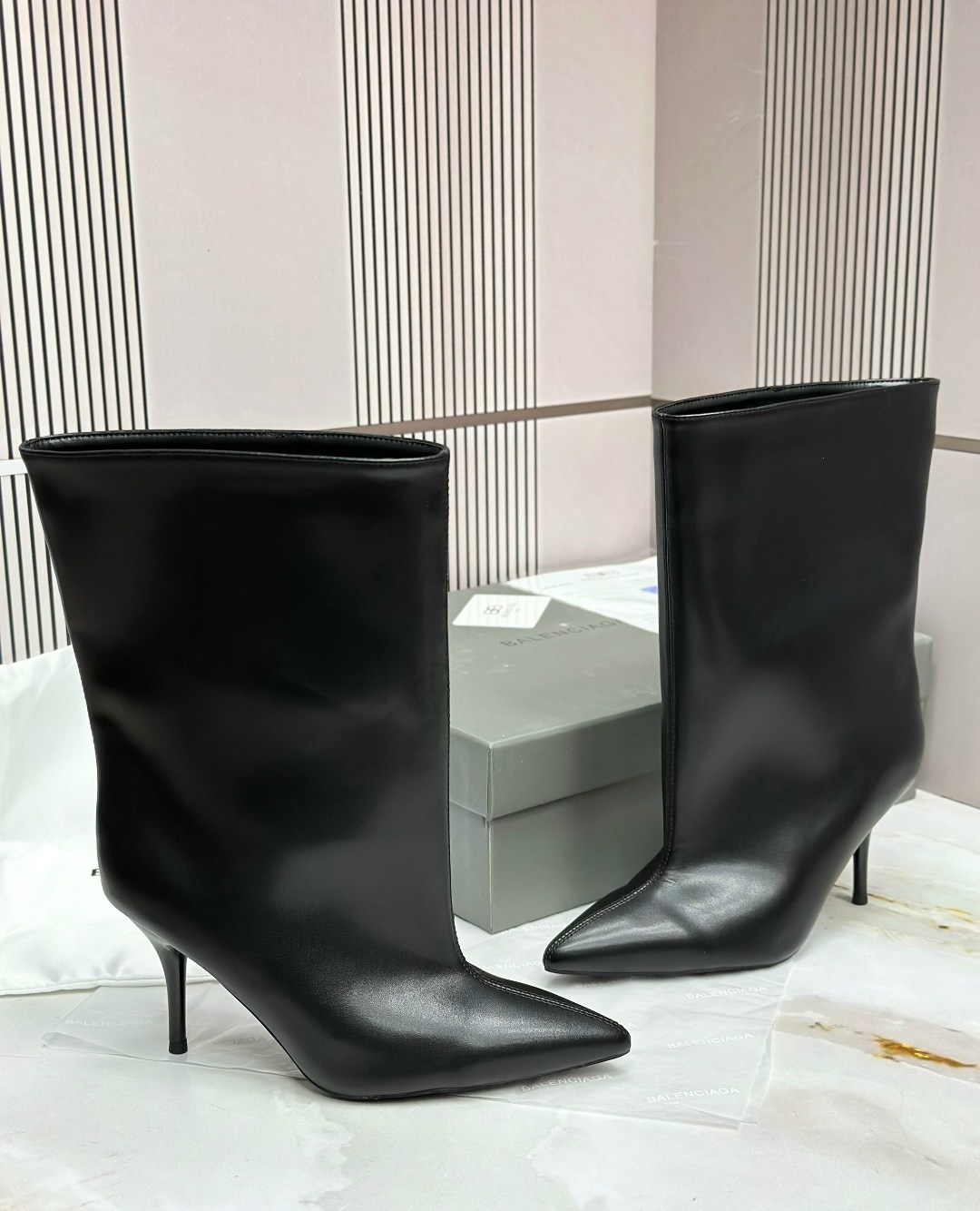 женские ботильоны,сапоги женские,модные сапоги, женская,сапоги на высоком каблуке