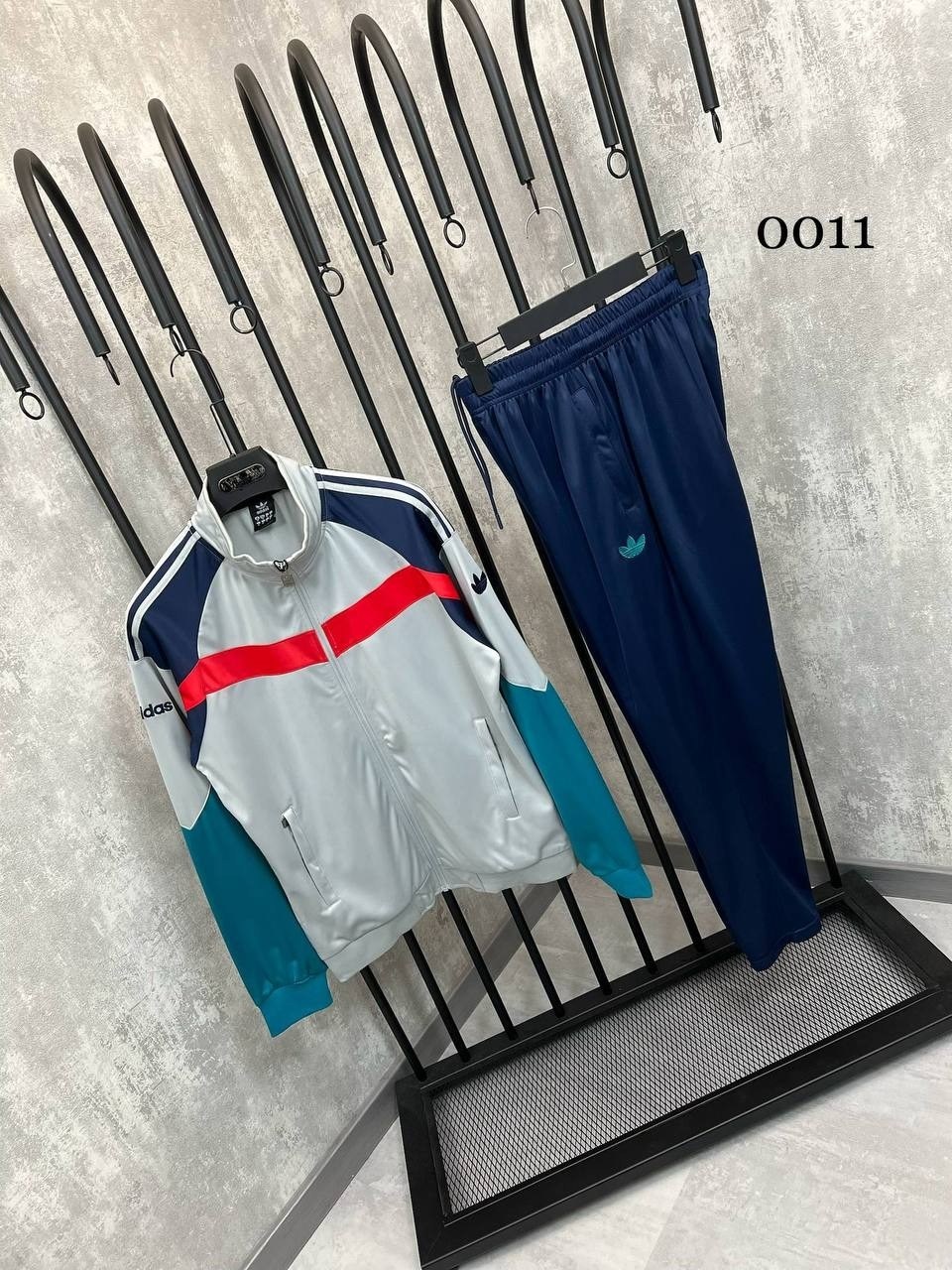 спортивный костюм адидас,мужской спортивный костюм adidas в стиле 90-х,костюм adidas 90 х,спортивный костюм adidas,спортивные костюмы 90 х