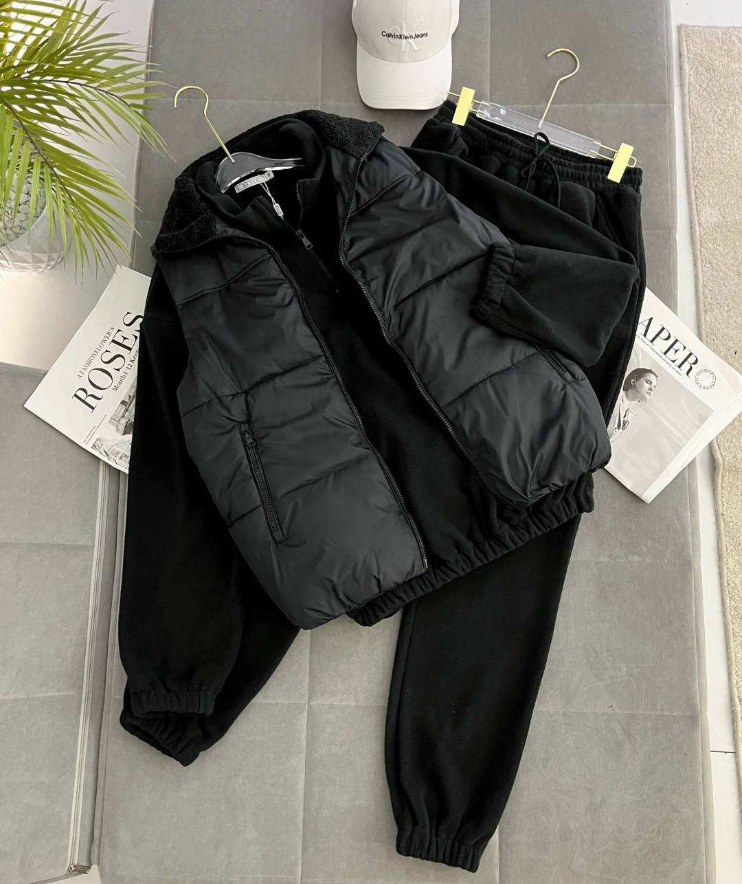 костюм женский спортивный тройка с жилетом утепленный,костюм на флисе,костюм-тройка,женский костюм тройка,костюм-тройка женский утепленный: жилет, толстовка и штаны арт. 1342605