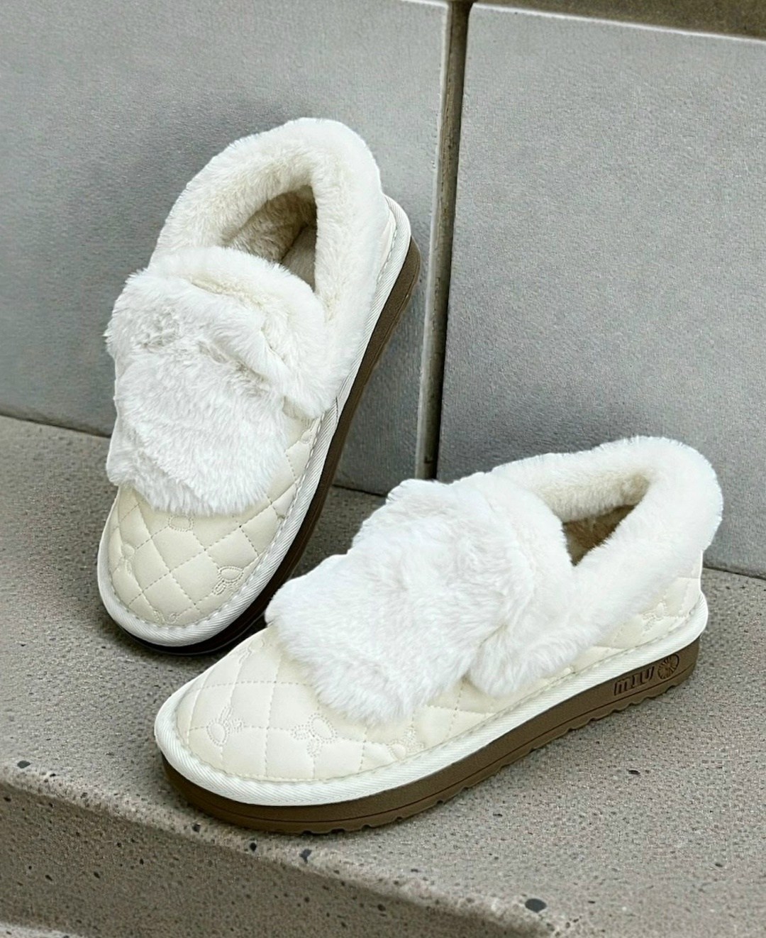 ,угги женские,женская  зимняя, женская,зимняя