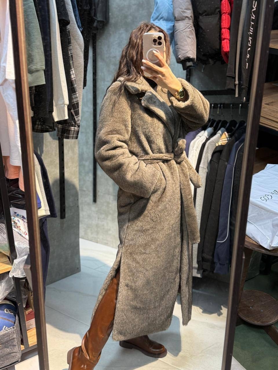 шерстяное пальто,пальто женское,пальто меховое,теплое пальто,длинное пальто