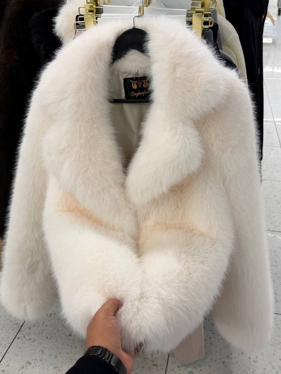 женская шуба,шуба,меховая куртка,шуба из искусственного меха,шуба белая