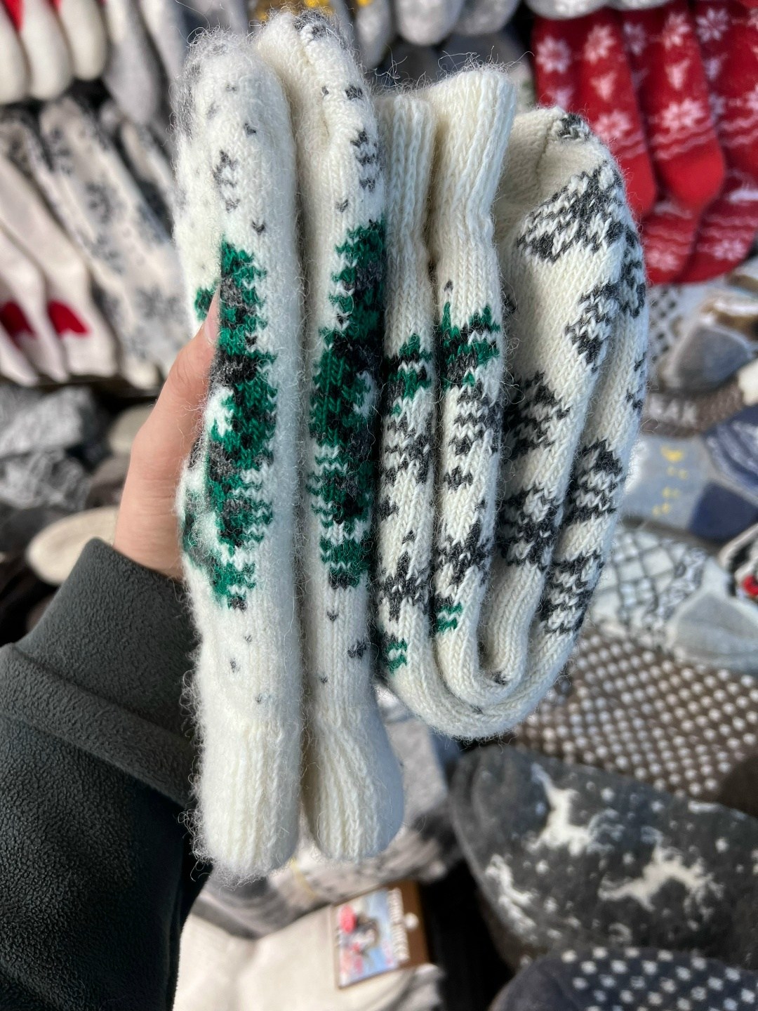 носки теплые шерстяные,носки теплые белые с снегирями,хлопковые носки со снегирями,носки снегири,женские шерстяные носки