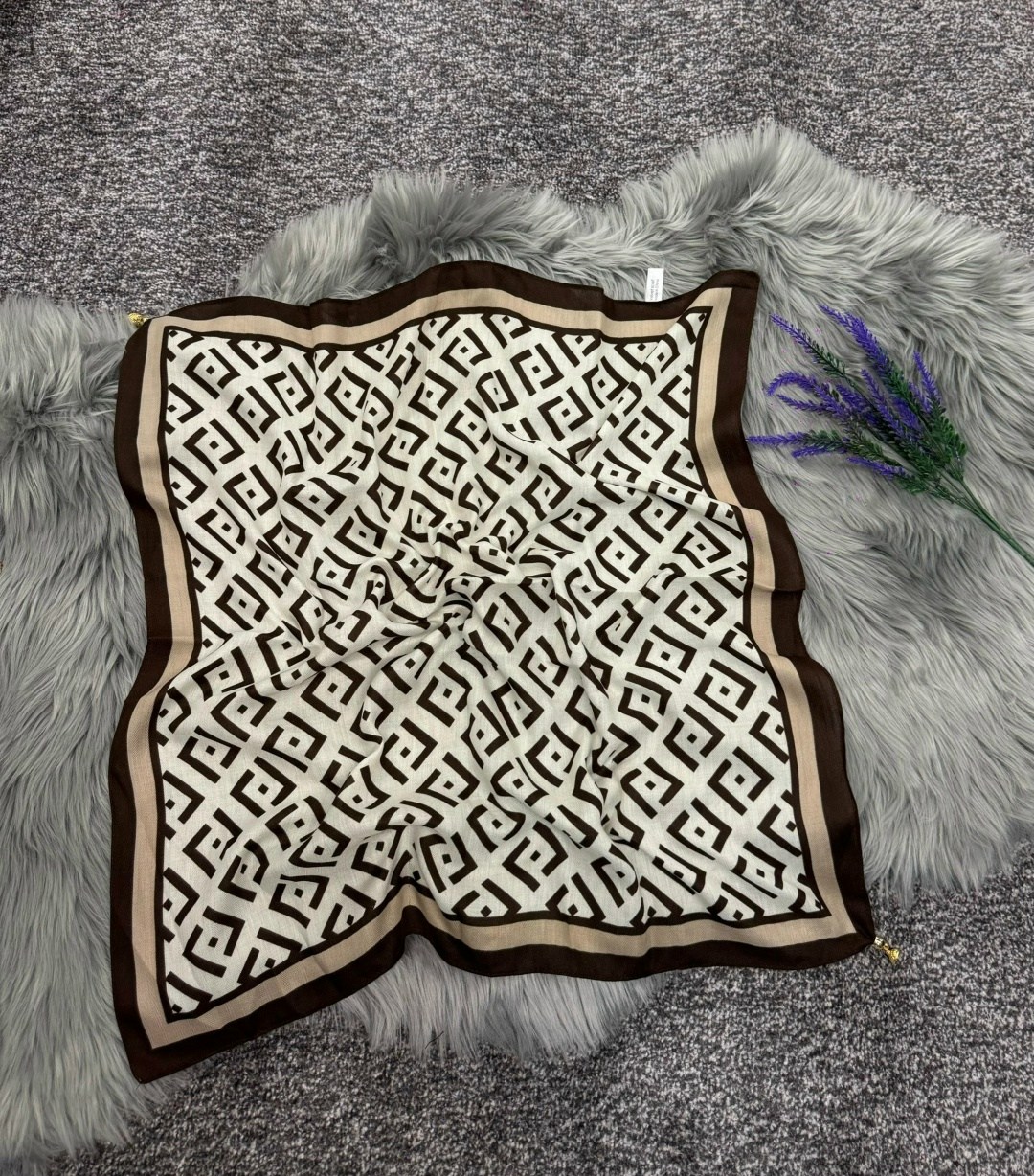 шелковый шарф,шелковые платки,шарфы для женщин,шарфы и платки,женский шелковый шарф