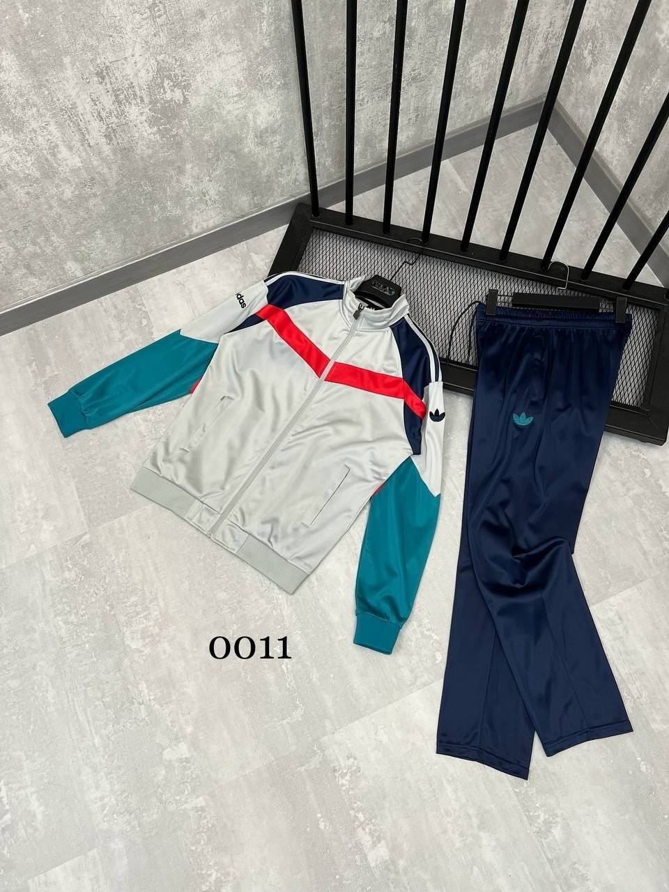 спортивный костюм адидас,мужской спортивный костюм adidas в стиле 90-х,костюм adidas 90 х,спортивный костюм adidas,спортивные костюмы 90 х