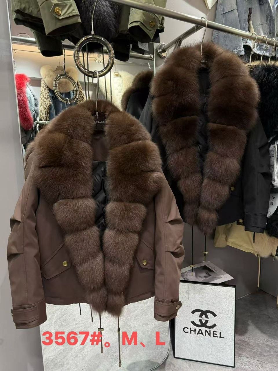 пуховик с натуральным мехом,пуховик женский с натуральным мехом,куртка с натуральным мехом,куртка с мехом,пуховик с мехом