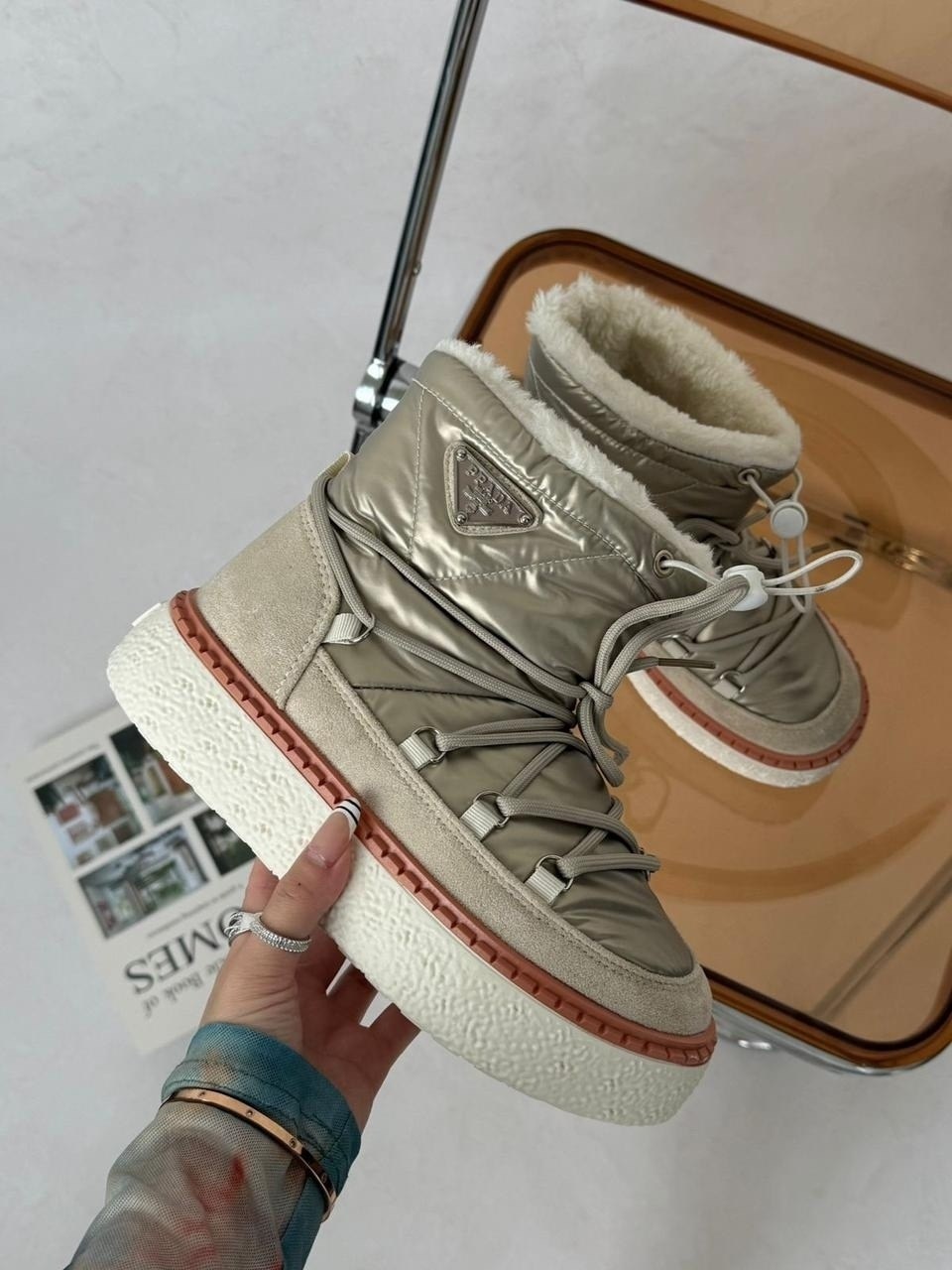 зимние ботинки tommy hilfiger на шнуровке metallic snowboot серебряный,bogner мунбуты луноходы,луноходы 23102155,луноходы 2338014,луноходы женские